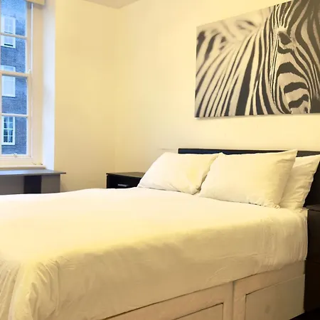 Superb 4 Bedroom Apartment Hyde Park Central London